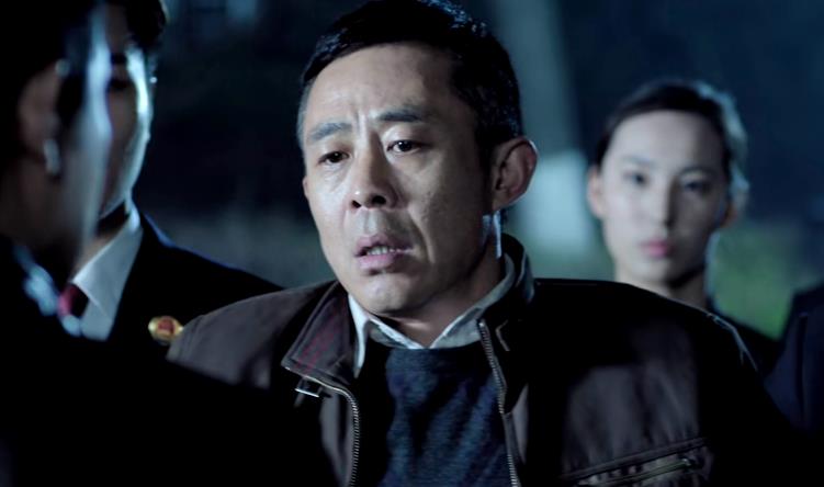 闫妮|《突围》惨遭吐槽，原本的一部正剧变成“闹剧”，存在的问题太多