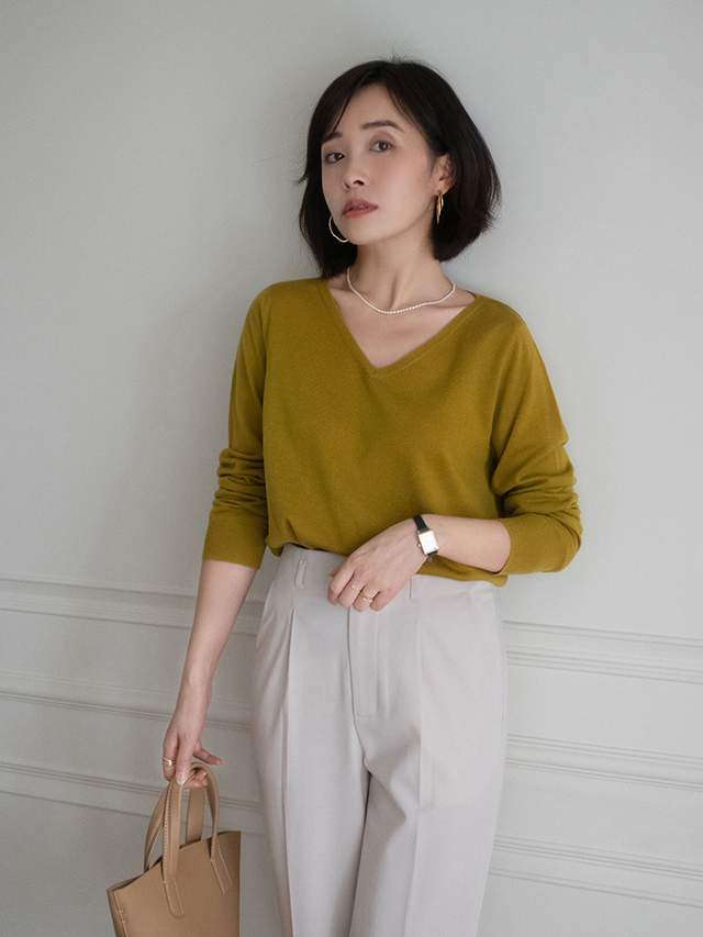 何有强|秋天,怎么穿针织开衫才洋气?搭配半身裙或牛仔裤,美出新高度