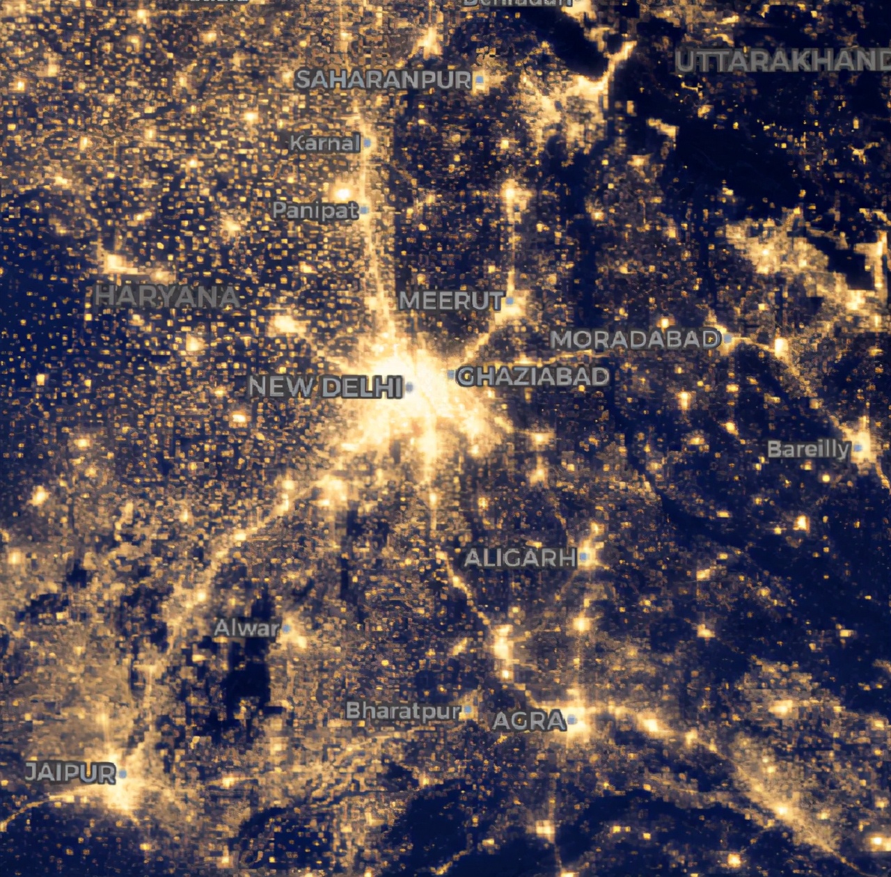 神鸟知讯聚焦 印度坠入“新冠地狱”，满眼尽是尸体！火葬场橙色火焰浸染夜空