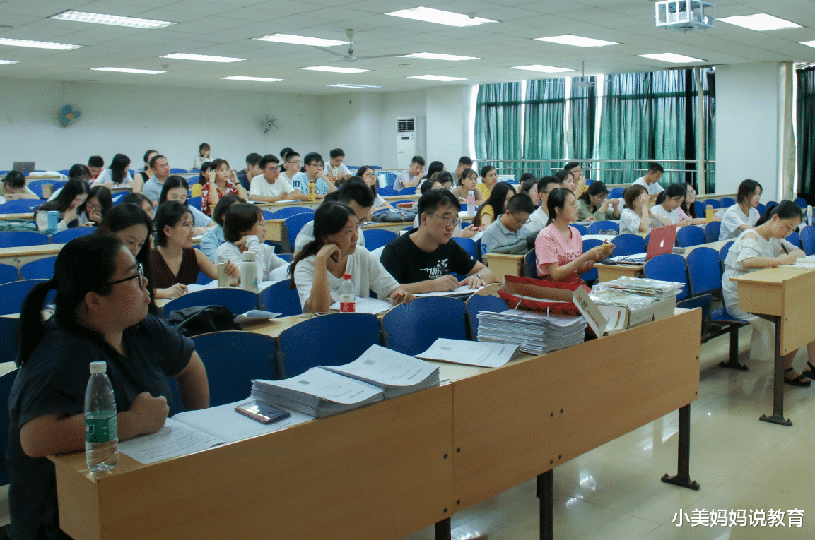 小美妈妈说教育|这类大学生收到好消息，将直接变成“公务员”，还是干部级别