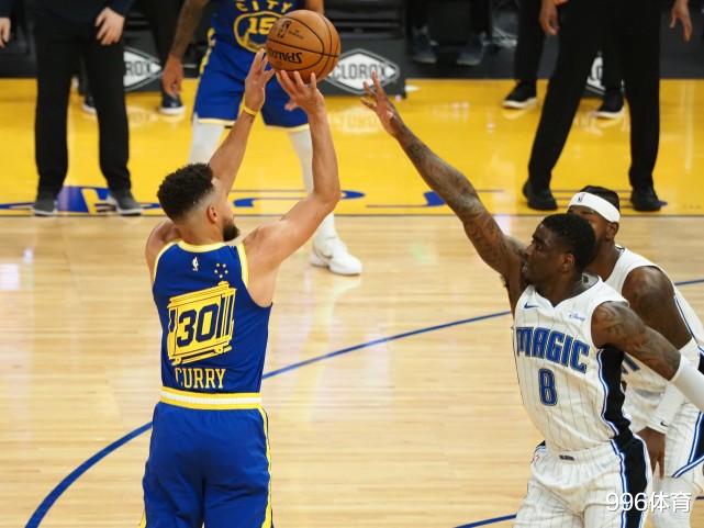 斯蒂芬·库里|感谢格林！就在今天，NBA历史第一的三分纪录，被库里追平了