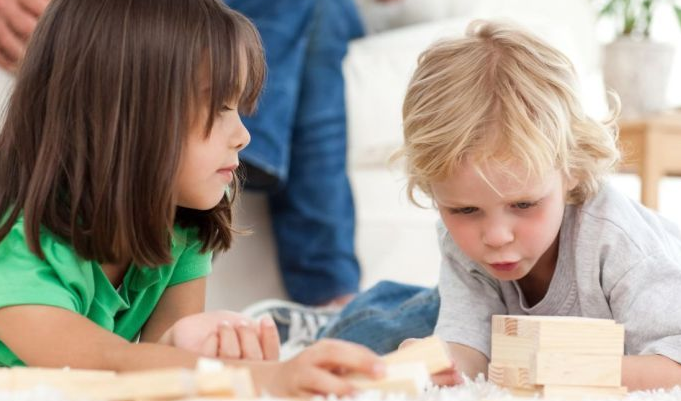 雷二有料|从小培养孩子的责任心，选择合适的方式培养，让孩子更自主