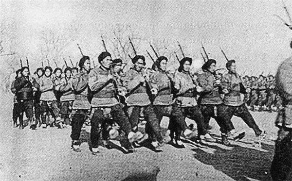 八国联军|打开清军武器库，八国联军惊出冷汗：清军难不成是故意放水？