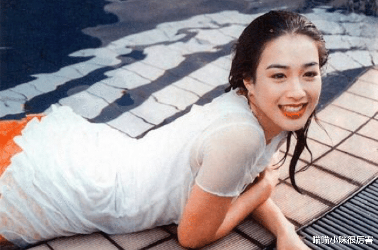 出水芙蓉|女星出水芙蓉的时刻，有的清纯有的美艳，每个都很美