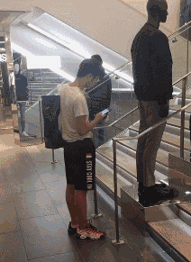 萌萌萌说|“我老婆很像范冰冰，你们是不是嫉妒了？”评论区精彩了！哈哈哈