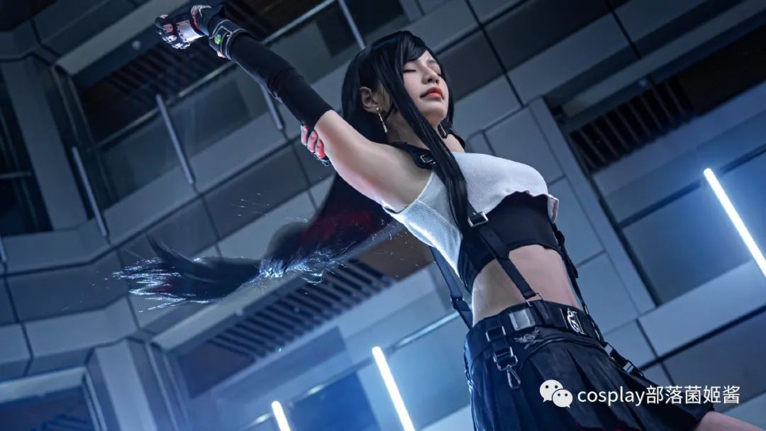 |cos：最终幻想7重制版蒂法cos正片@蟹子