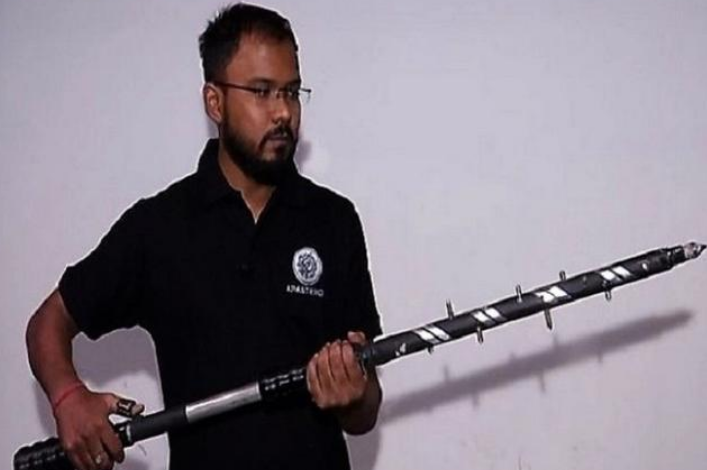 装甲车|印边境部队装备电击长矛?可对装甲车造成威胁,释放电流击晕对方