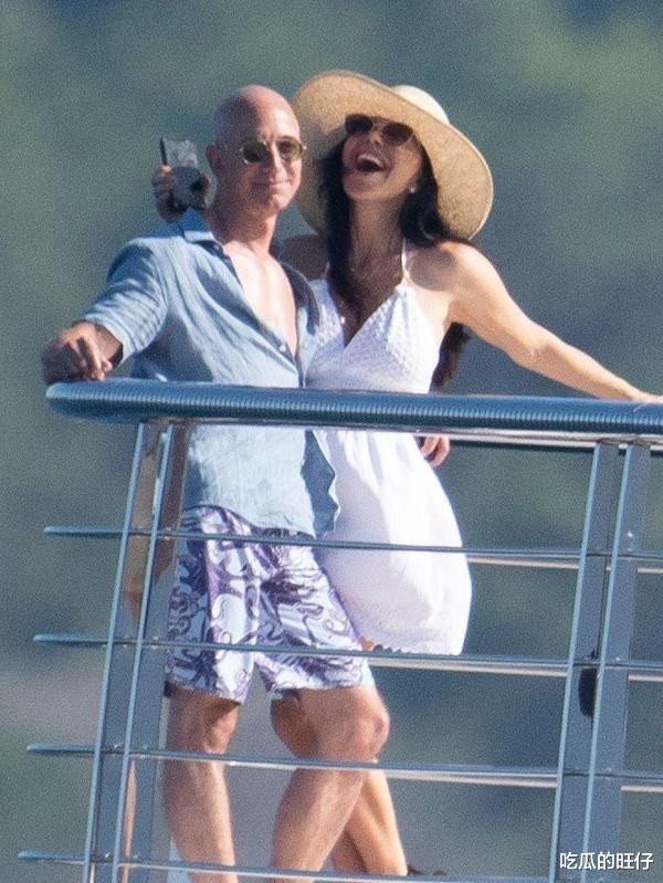 明星出轨|贝佐斯：抛弃相守25年的原配，出轨好友妻子，花1.65亿为她买豪宅