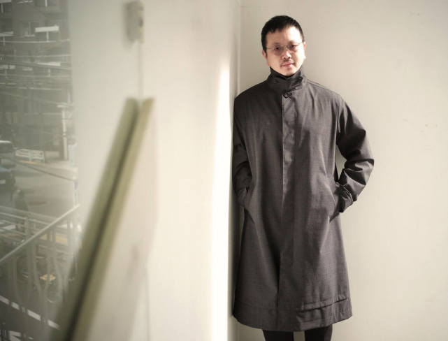 美吉吉|曾在JUNYA WATANABE旗下工作的设计师，作品都有渡边淳弥特色？