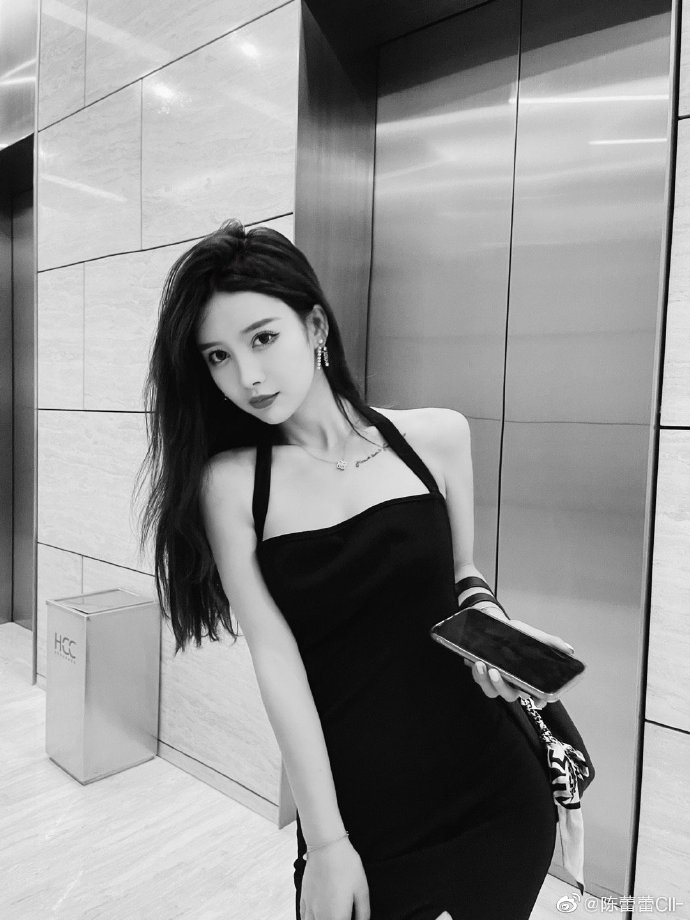 李影|出柜一周年！女足李影和陈蕾蕾官宣恋情，微博仅关注Ｃ罗和女友