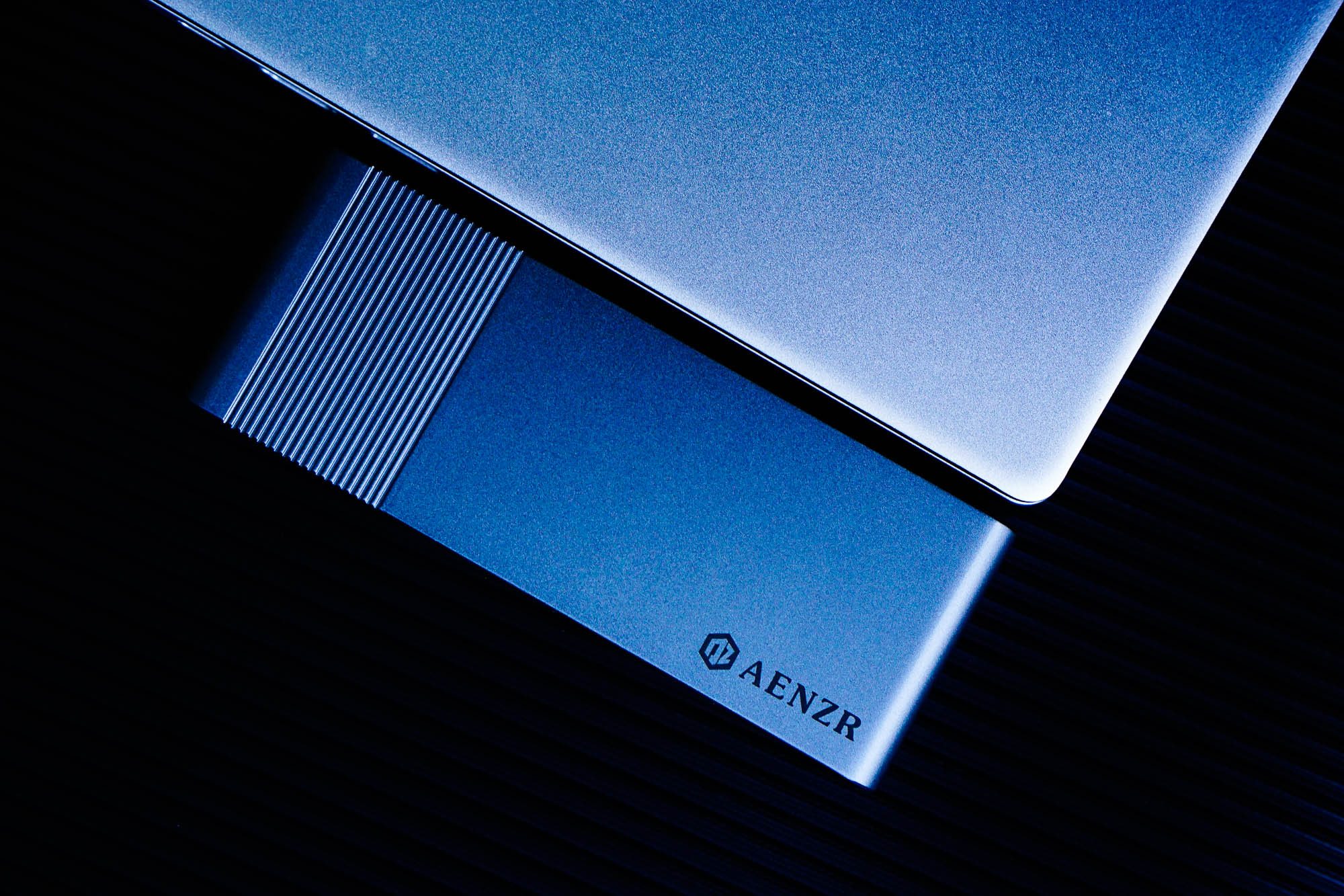 USB|工作的得力助手,AENZR12in1拓展坞