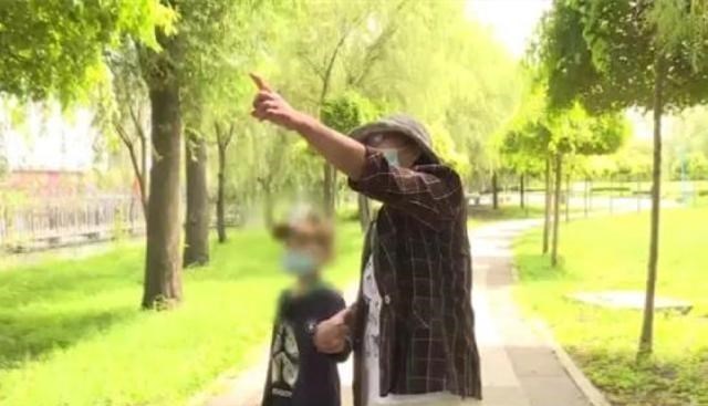 奶宝育儿说 将2岁儿子送入托管班后，妈妈消失了5年，事情原委令人唏嘘