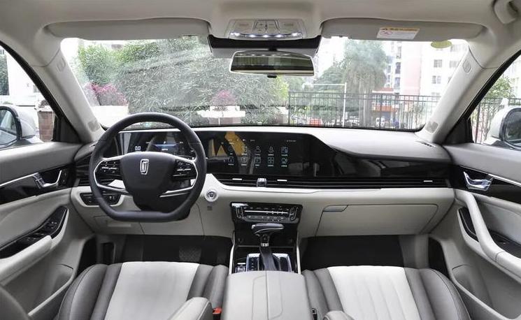 秀儿育娃|一发入魂！ 看奔腾B70强悍动能圈粉秘诀