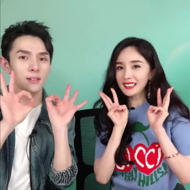 李佳琦|李佳琦又翻车了,带货直播中多次讽刺旁边的工作人员