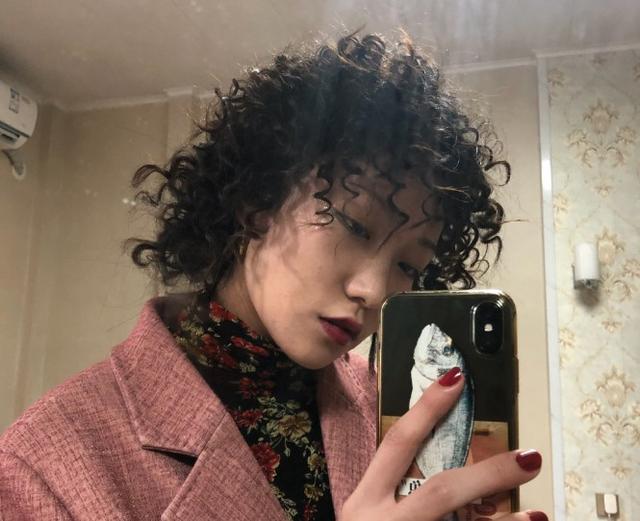 短视频|邋遢宅女贝勒爷，真实身份深藏不露，难怪有3500多万粉丝