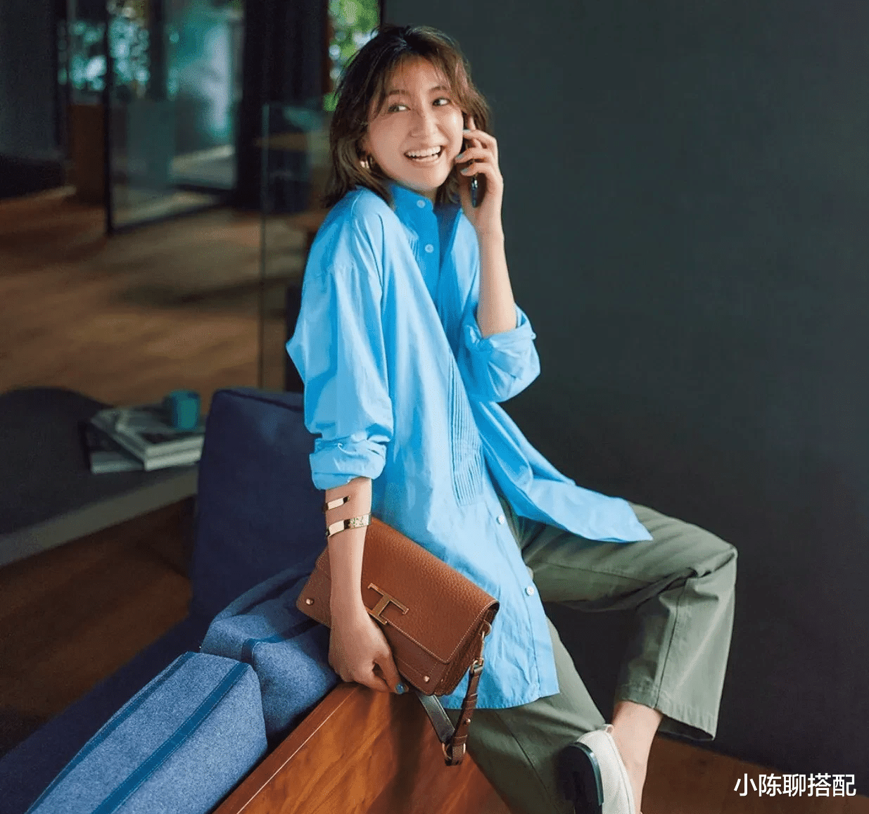 小陈聊搭配 中年微胖身材的穿搭禁忌:不要穿一身黑,也不要“装嫩”