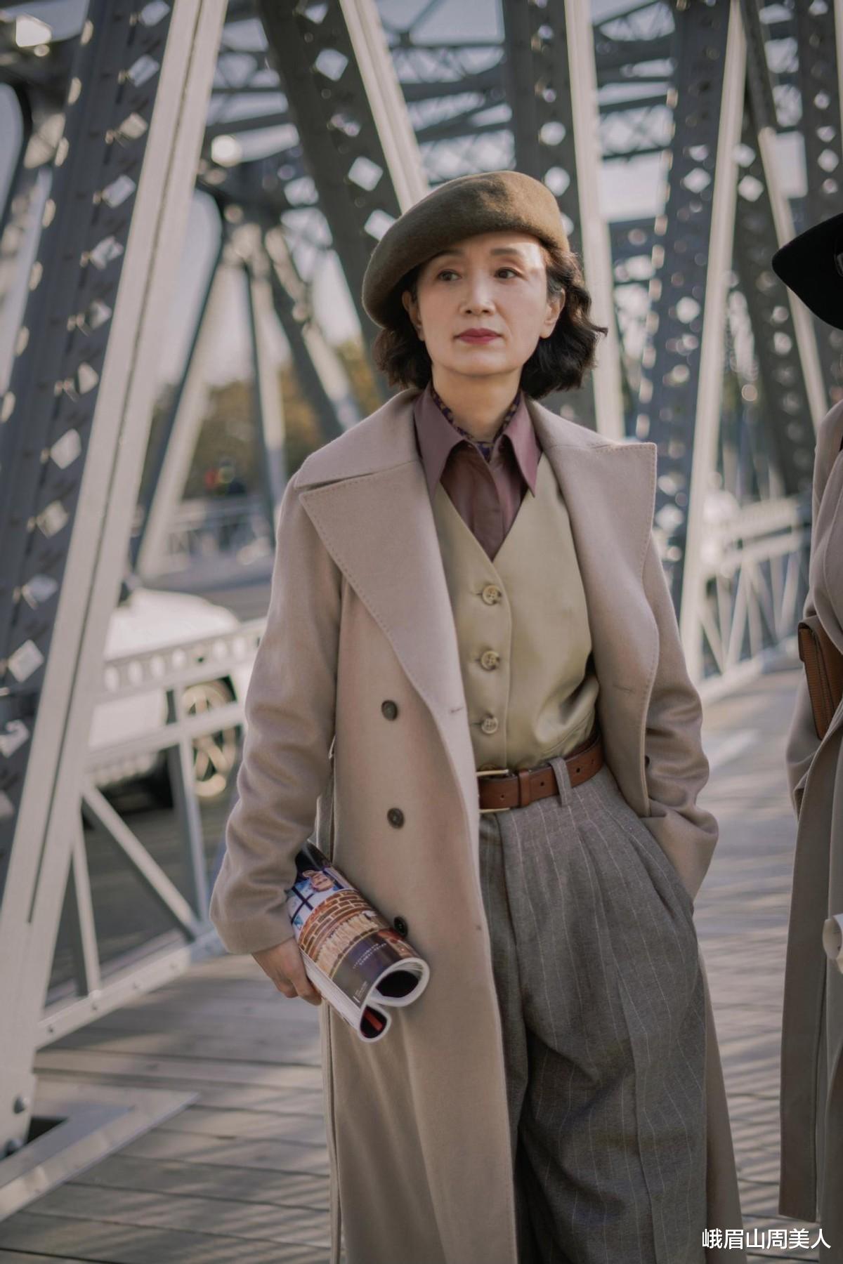 穿衣搭配 烫完头发特别显老?三木妈妈亲身示范:这3“招”教你渡过尴尬期