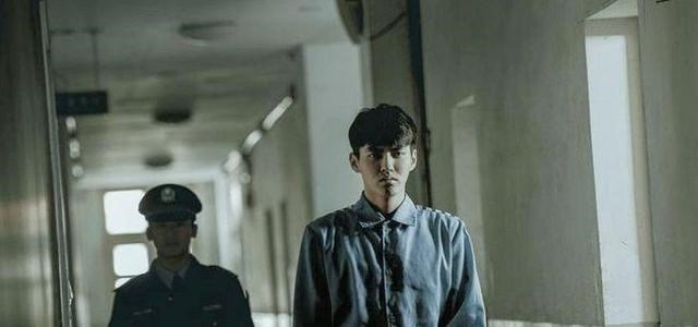 吴亦凡|再曝猛料!吴亦凡精神失常背后牵出更大丑闻,毛发检测成致命证据