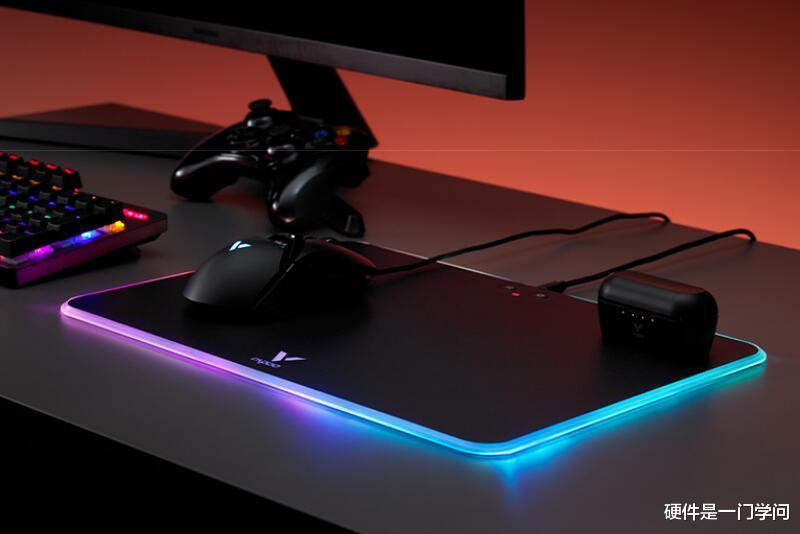 华为鸿蒙系统|售价不足罗技雷蛇零头,雷柏VT350Q、V10RGB无线充电套装评测
