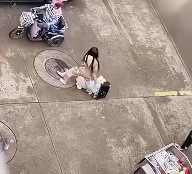 江西 互揪头发、撕衣服，江西两女子为争夺男友当街互殴，奋战一夜