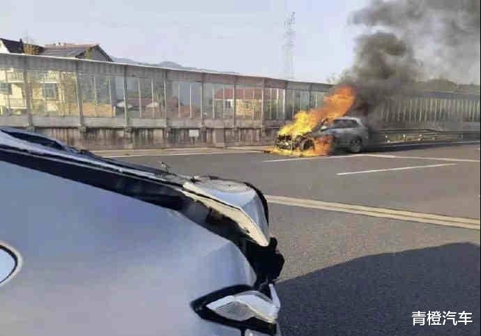 追尾导致起火，理想ONE的安全性真的理想吗？