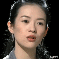 时尚好物官|网友偶遇章子怡接女儿放学，私下打扮接地气，素颜却不忘画眉毛