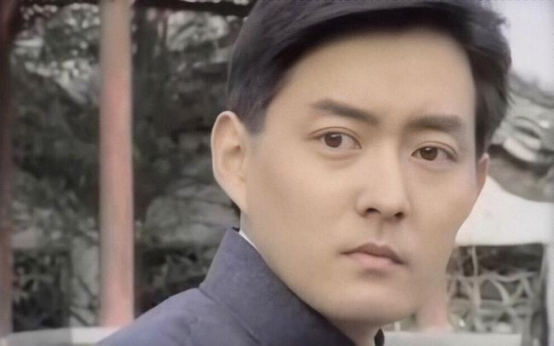 长津湖|昔日琼瑶男神大变样，走在上海街头无人识，事业上升期退圈读硕士