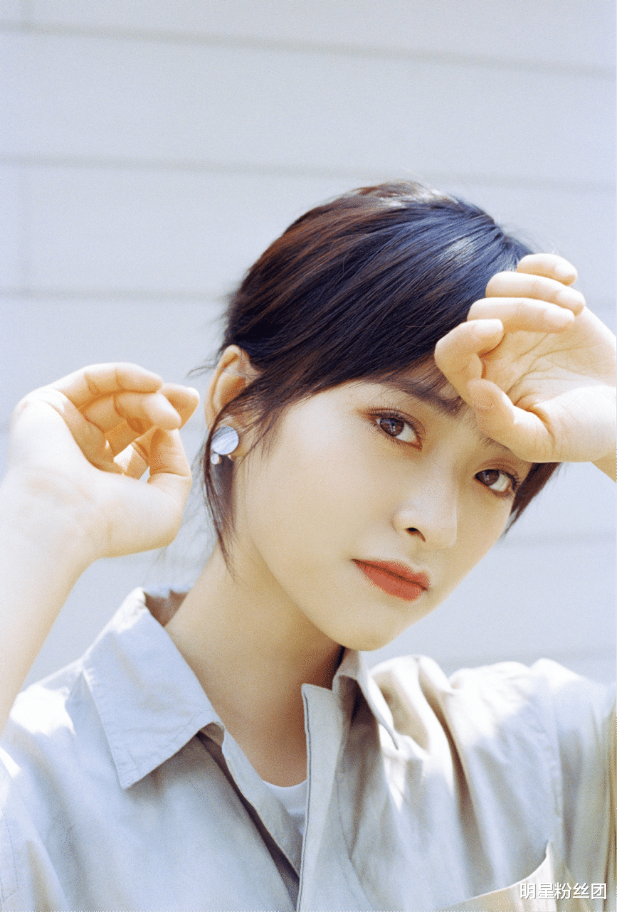 沈月|出道即巅峰，之后再无水花，难怪会有那么多人不看好她