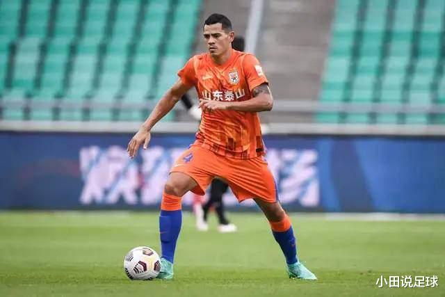 郝伟|泰山2-1亚泰豪取15连胜！郝伟两次换人逆转比赛，但也有两大不足