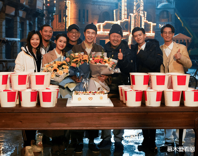 李沁|任嘉伦李沁新剧《请君》婚纱照路透！cp感超强，这次能甜甜恋爱吗