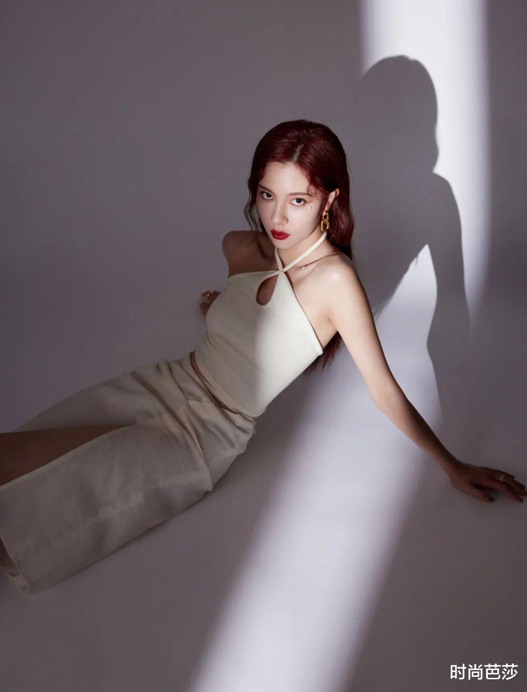 护发素|看她这一头红发，不就是现实版的人鱼公主吗？！