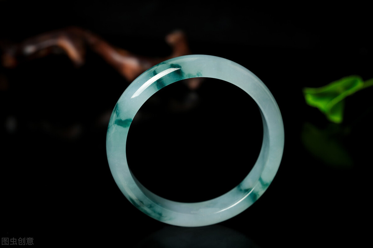 老玩家|心爱的翡翠手镯摔坏了,这三个方法可以起死回生!