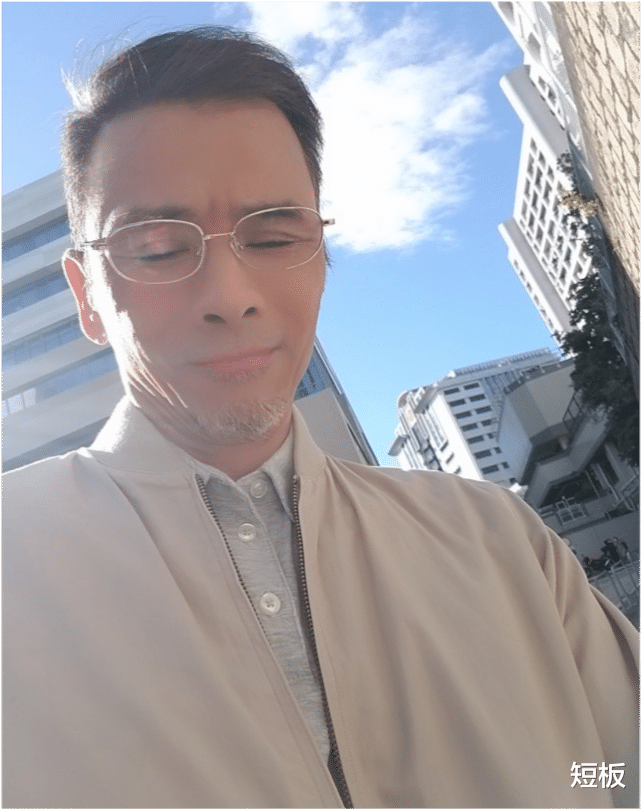 TVB|他是曾经的亚洲名模，颜值不输古天乐张智霖，如今在TVB打酱油