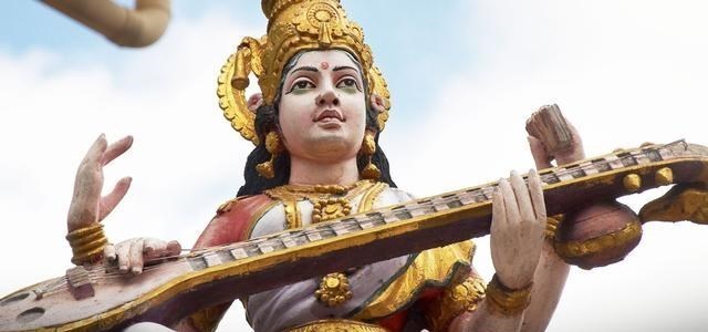 黑洞 年仅33岁的印度天才数学家留下了4000个公式,解析了黑洞的秘密