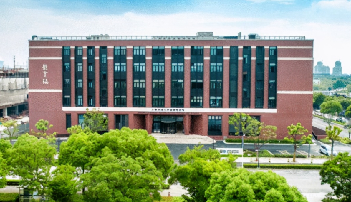 大树说教育|21年高考“捡漏王”,412分被985大学录取,看到学费后却想退学