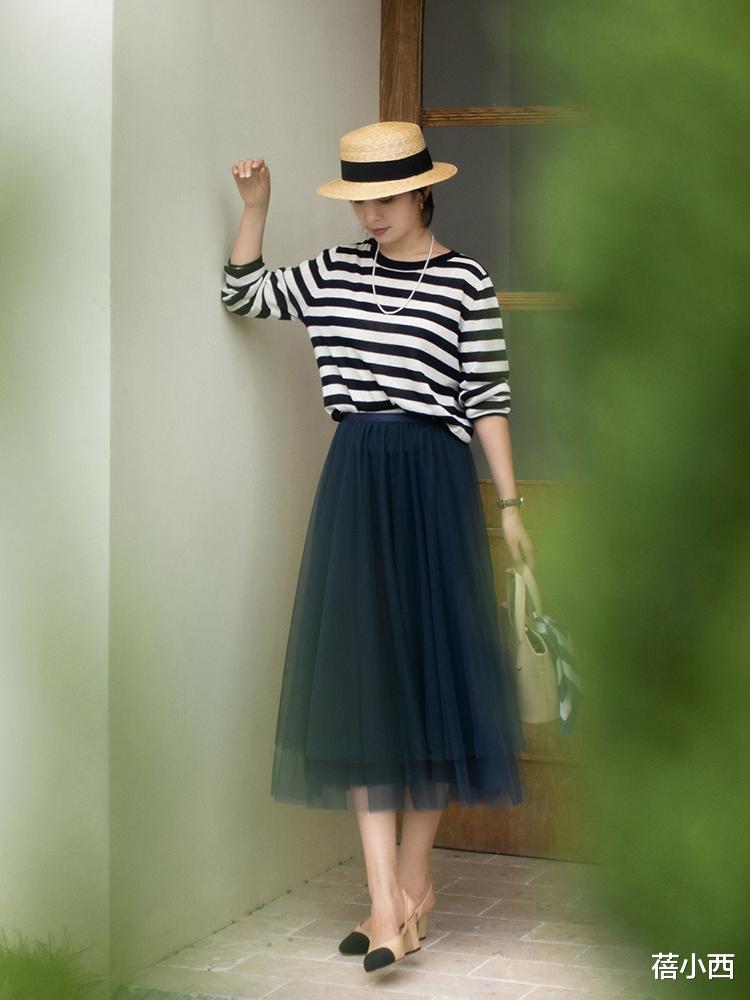 蓓小西|不同裙子不同造型，时髦的单品在精不在多，早秋这些搭配就超亮眼