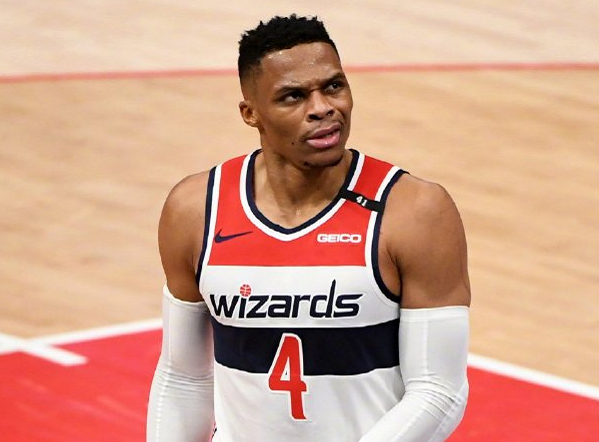 威斯布鲁克|威少还是你狠！沃尔610场比赛创下的纪录，被你19场打破了！