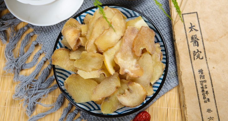 金兰中医学社|22岁女大学生,查出肝癌,医生:1件事不节制,肝或会“报废”