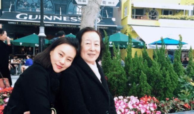 邬君梅|20年前，母亲惊艳了中国影坛，20年后，女儿被评为了“全球最美”