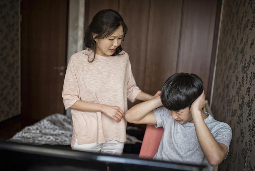 歪妈亲子故事|“精致穷式”养娃正在兴起,没钱还要穷讲究,面对现实很难吗?