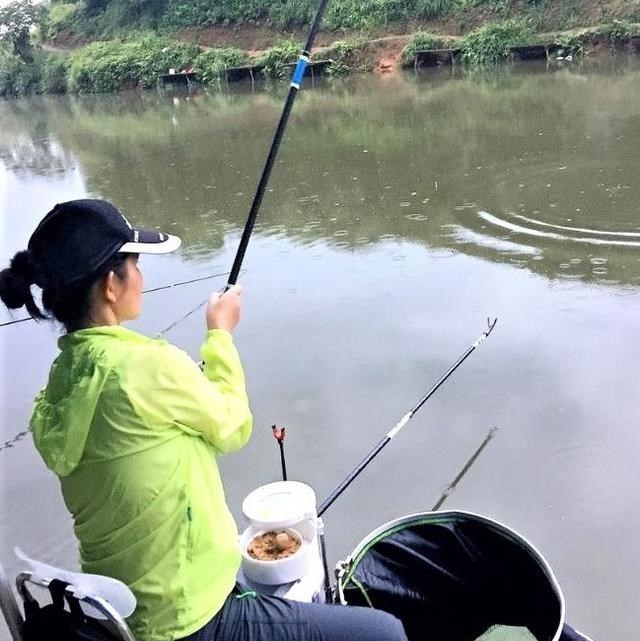 家中大小宝|此种钓鱼方法简单实用，可通杀上中下层的鲫鲤草鳊和翘嘴