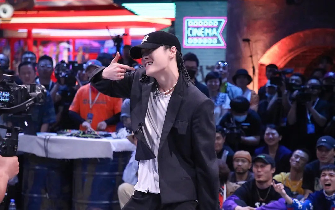 霍尊|张艺兴新综艺将袭，看到他不食人间烟火的造型：又被他“装”到了