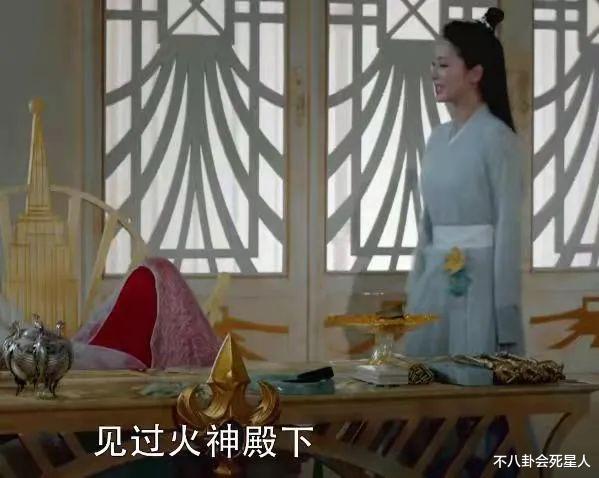 杨紫 明星减肥有多内卷？有人俩月暴瘦40斤，有人10岁就开始节食