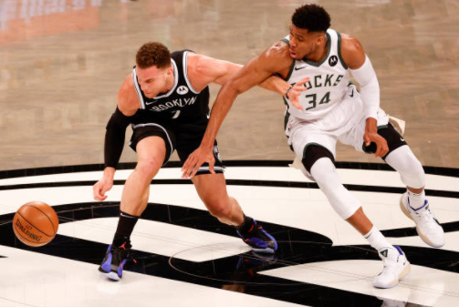 字母哥|罰球超時仍難罰中！字母哥罰球，籃網(wǎng)主場大屏計時，MVP又一軟肋暴露！