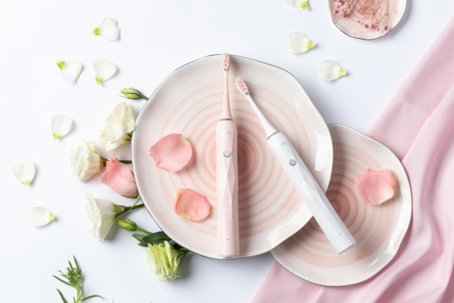 每日口腔科普|电动牙刷怎么选？口腔师分享四大选购技巧，必收藏！