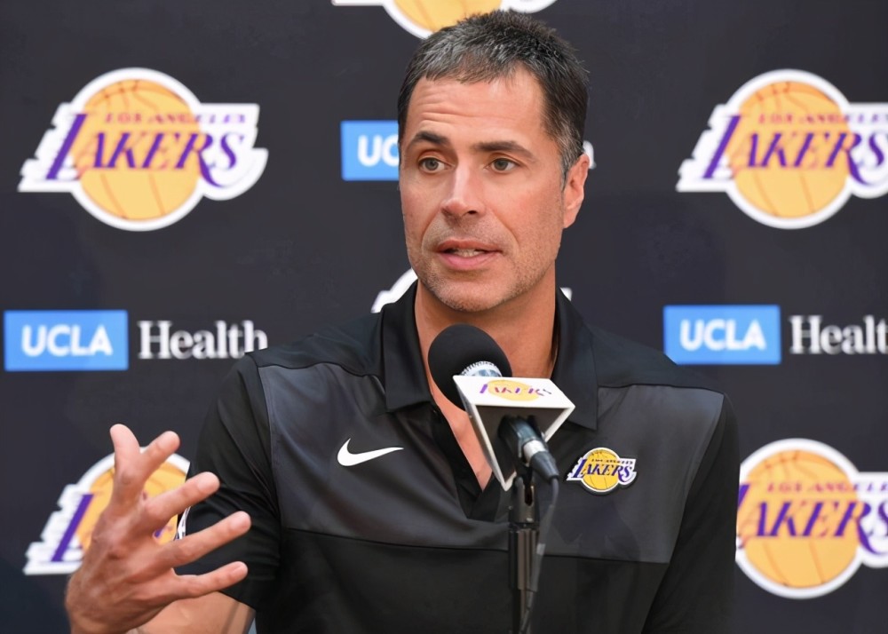 福州 23岁场均21+10!如今签5年1.25亿顶薪,野兽派中锋,湖人错过了他