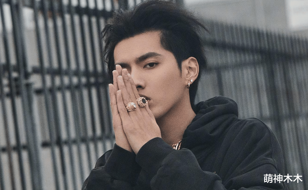 吴亦凡 警方披露吴亦凡案详情：犯罪嫌疑人初中学历，聚会前确实收手机