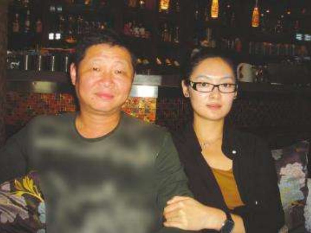 赵亮|“三德子”赵亮：娶小16岁娇妻，退隐13年养鸡，身家上亿仍开破车