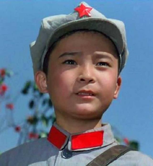 电影|80年代最走红的童星方超，因身高被电影学院拒绝，现在他咋样了？