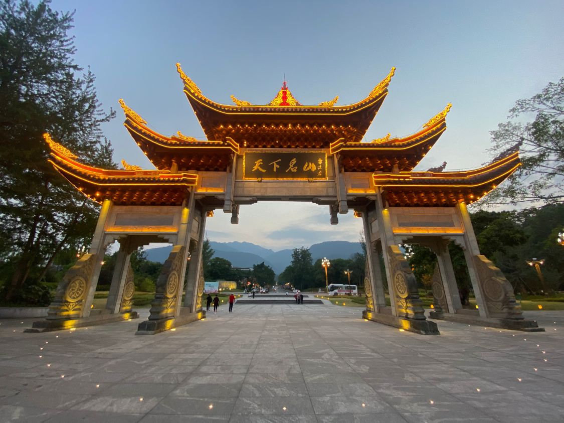 四川省 为何江苏浙江拥有最多5A景区，五一游客数量还是没四川多？